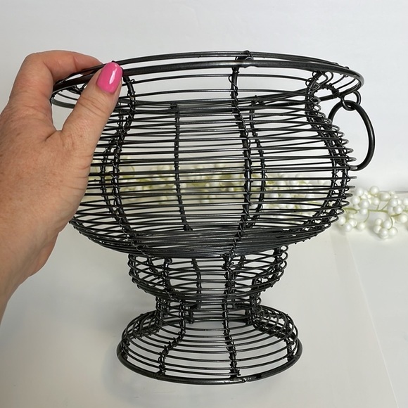 French Wire Pedestal Large Bowl Basket Farmhouse Decor - Picture 8 of 10